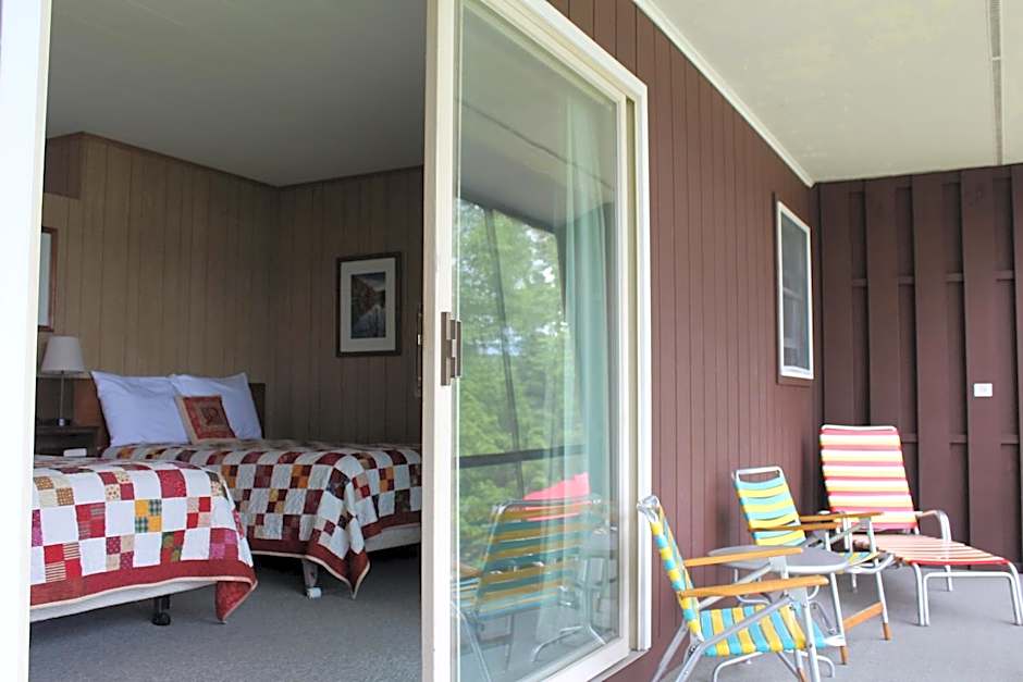 Sandy Point Motel