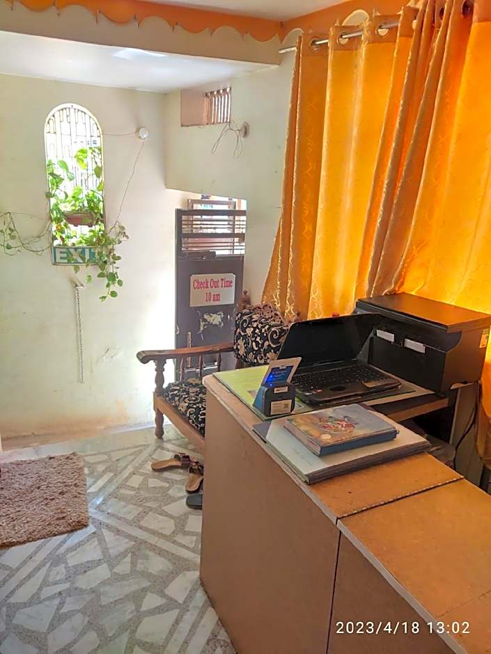 Kesher Paying Guest House