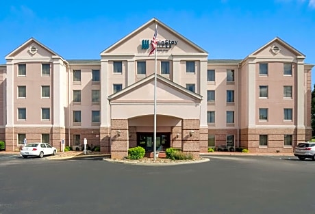 MainStay Suites Airport
