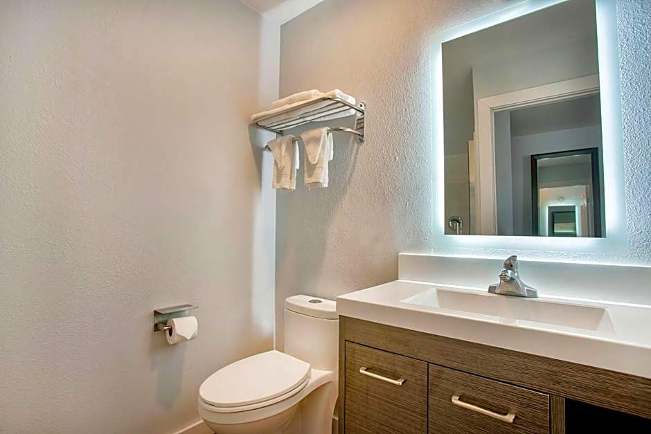 Studio 6 Suites - Albany, OR