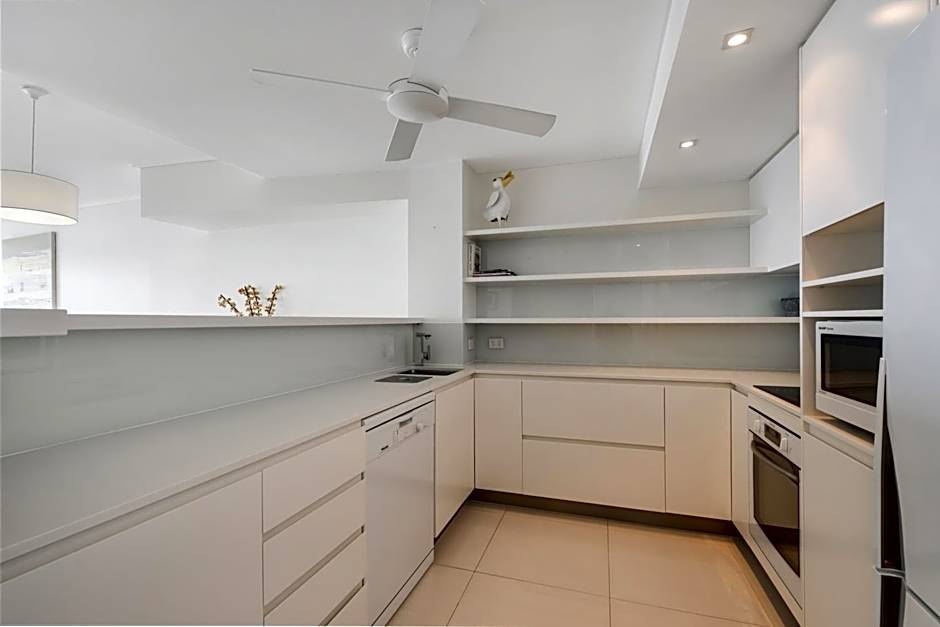 Seamark On First Resort