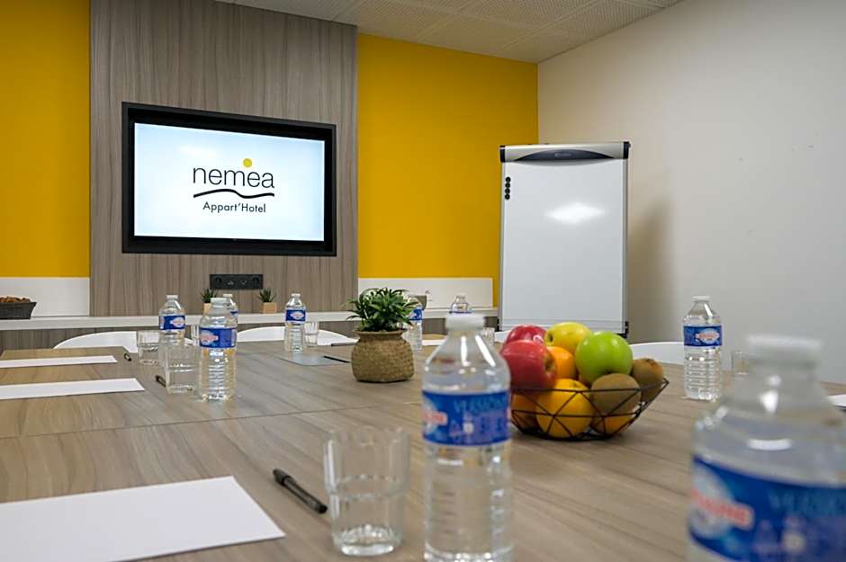 Néméa Appart Hotel Résidence So Cloud