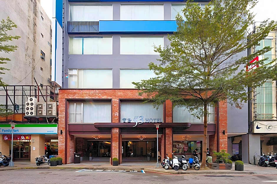 53 Hotel