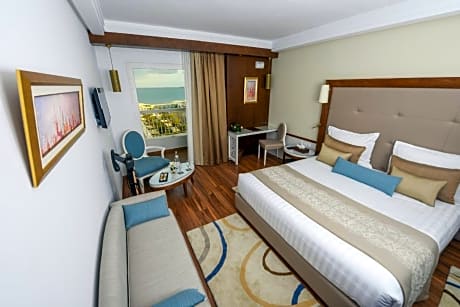 Double Room with Balcony and City View
