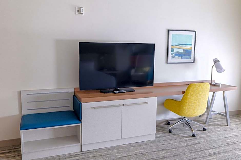 Hilton Garden Inn Lakewood