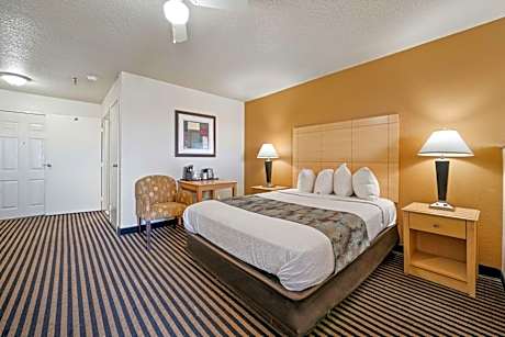 Double Queen Suite - Non-Smoking