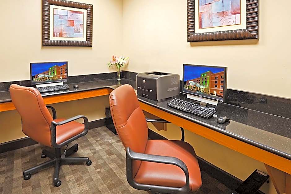 Holiday Inn Hotel & Suites Beaufort at Highway 21 By IHG