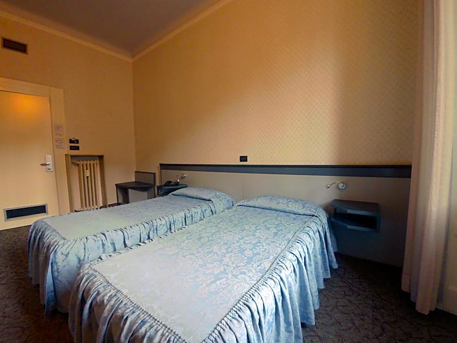 Hotel Ada
