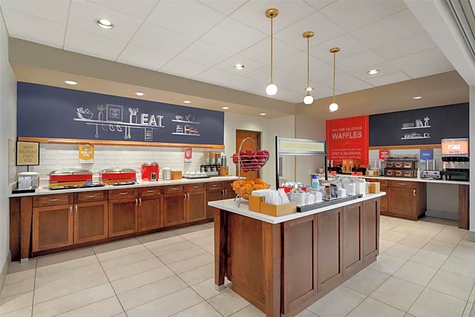 Hampton Inn - Suites by Hilton Tampa Busch Gardens Area