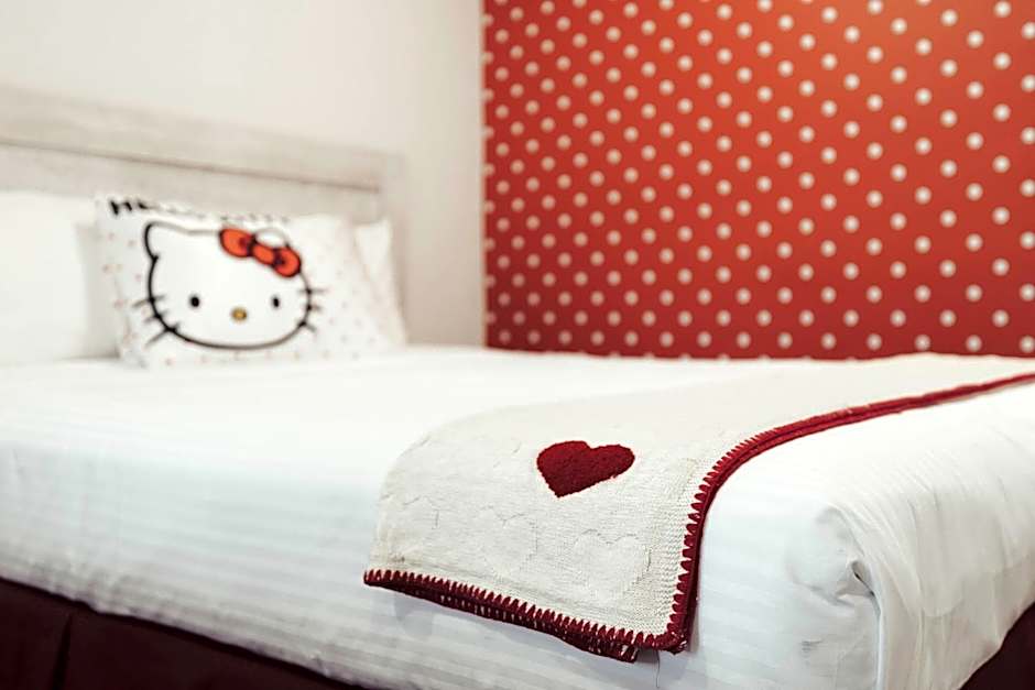 The Dixie Hollywood Hotel