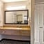 Wingate by Wyndham Brunswick GA / I-95