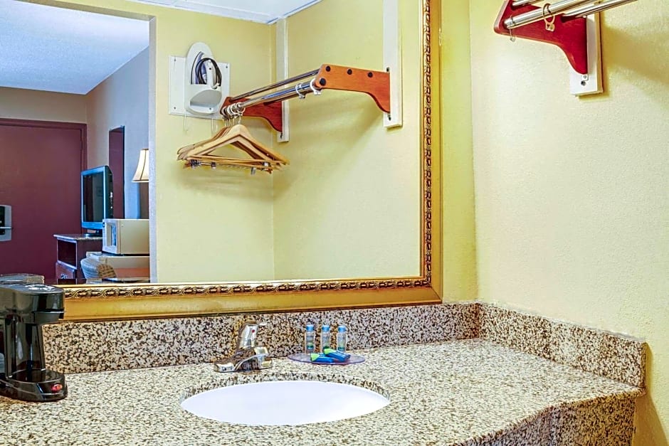 Knights Inn Mount Laurel