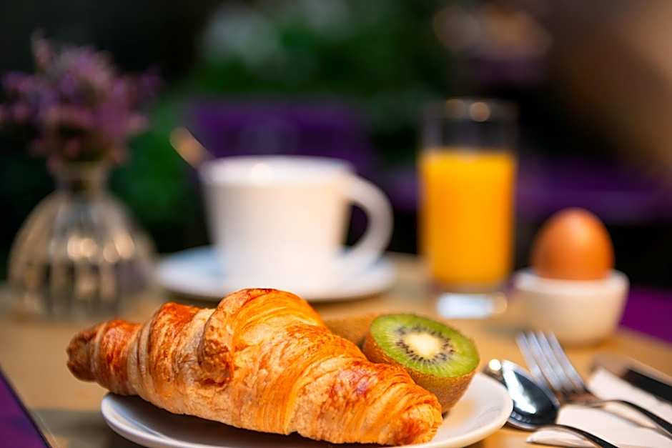 Hotel Galileo Champs Elysees