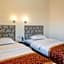 Aston Boutec Hotel Lintas Plaza