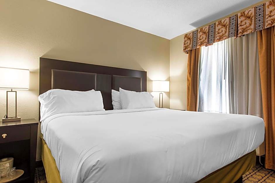 Clarion Inn Cranberry Township