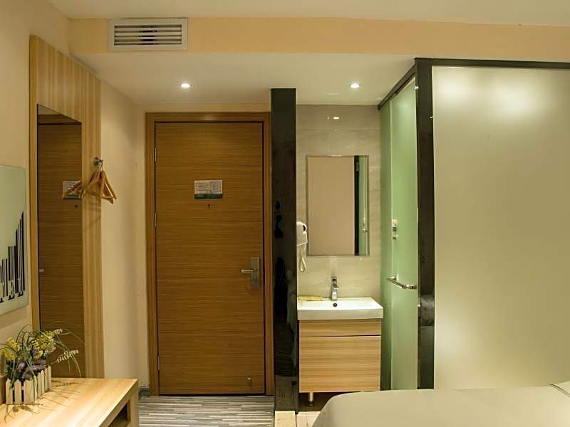 Denise Hotel Apartment(Shangxiajiu Branch)