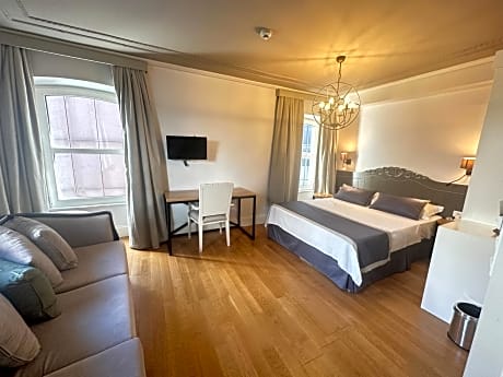 Large Double Room