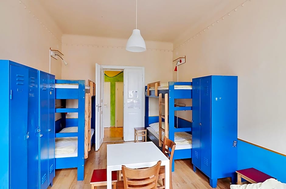 Hostel Mondpalast
