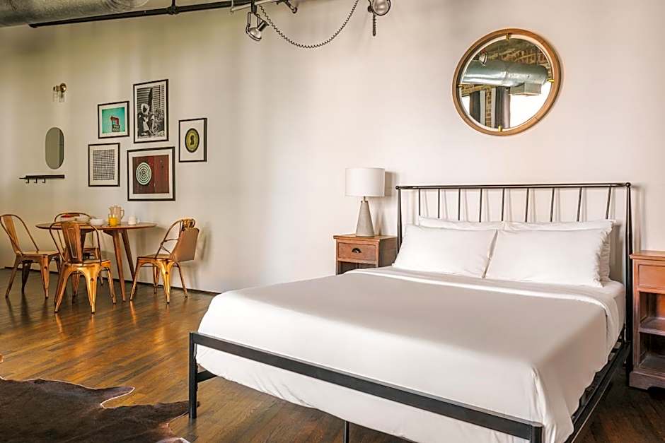 Reside Houston Downtown, a Wyndham Residence