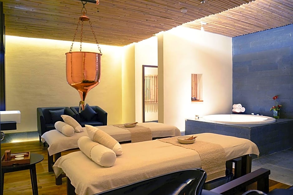 THE 1O1 Bali Fontana Seminyak