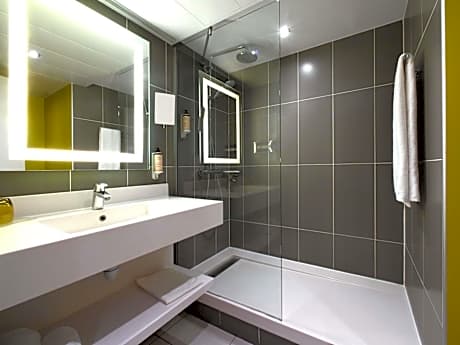 Family Superior Room with One Double Bed and One Single Bed