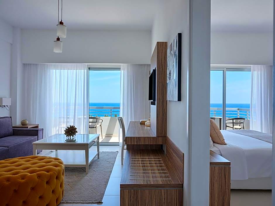 Atlantica Sea Breeze, Adults Only