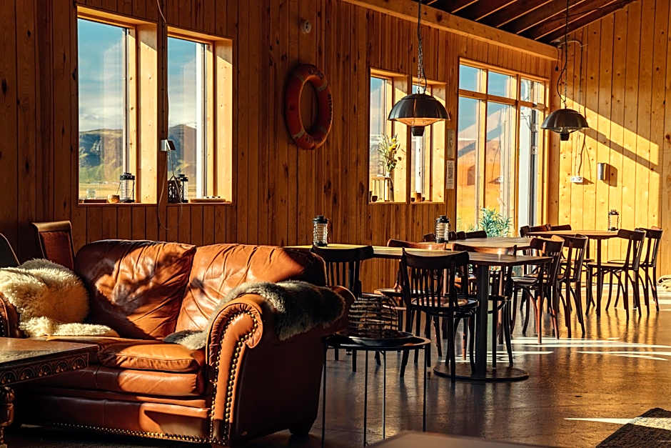 Farmhouse Lodge