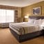 Country Inn & Suites by Radisson, West Bend, WI