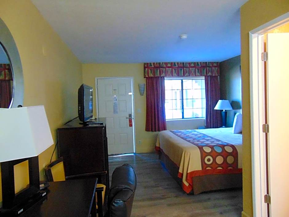 Photo 1 of 5 of 1 King Bed, Mobility Accessible