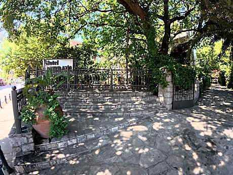 Luxury Hotel Dubrava Budva