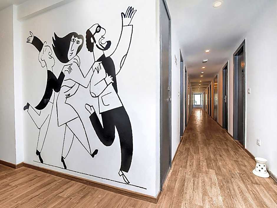 Townhouse Oak Orchard Hotel