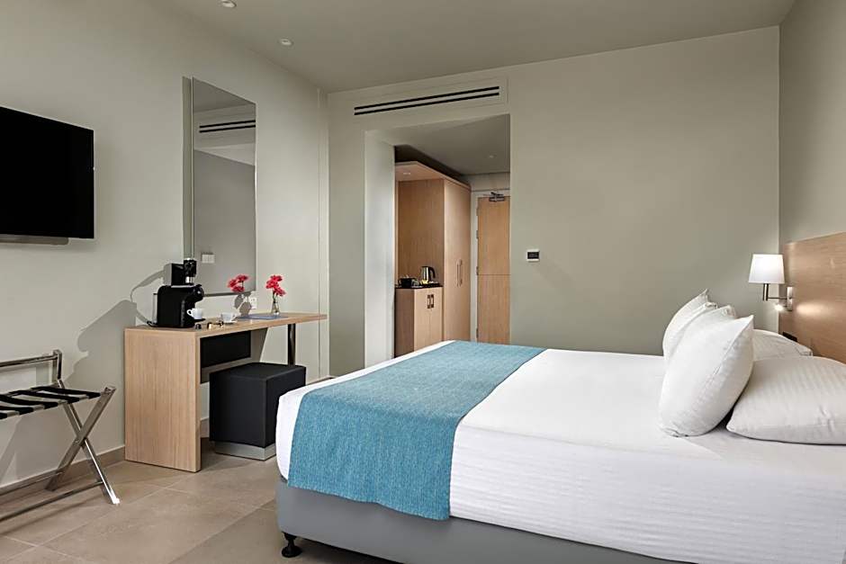 Mayfair Hotel formerly Smartline Paphos