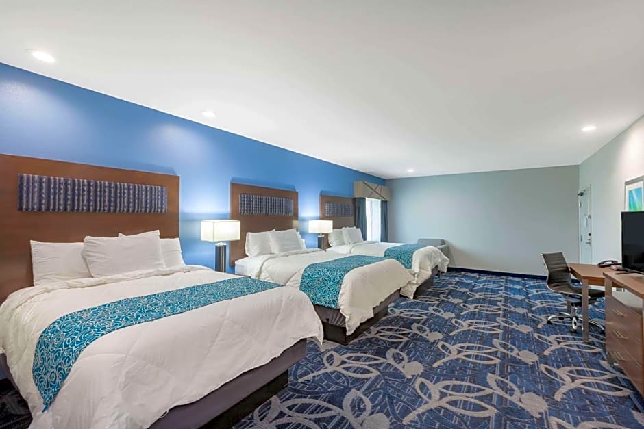 Baymont Inn & Suites Houston Hobby Airport
