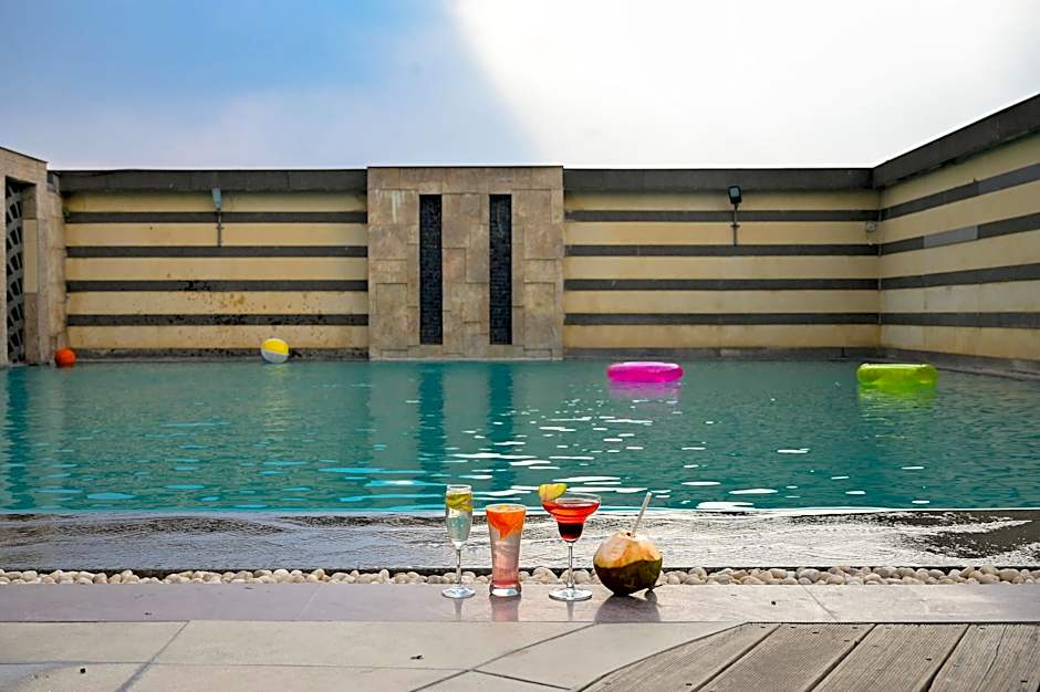 Savoy Suites Manesar