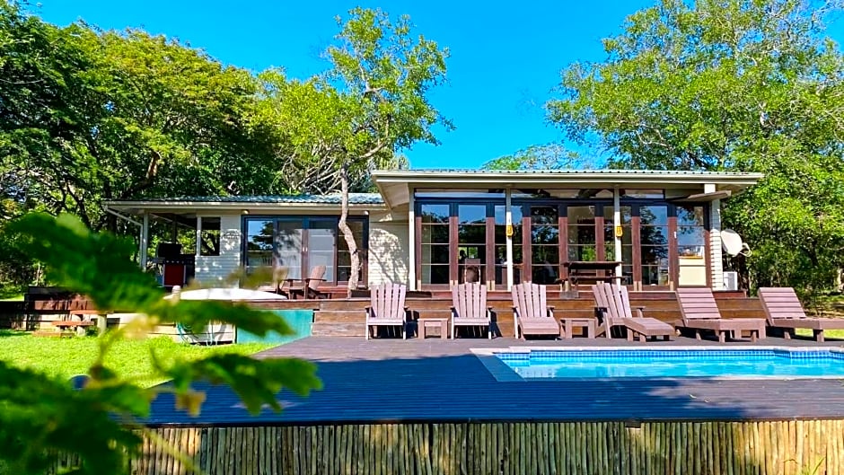 Khangela Private Game Lodge - Self Catering - Bedrooms are 3 Separate Chalets - Hluhluwe