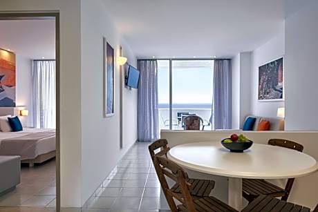 Apartment Side Sea View