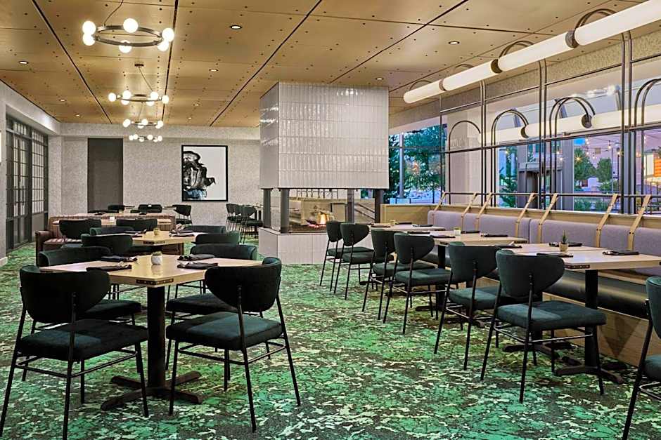 Delta Hotels by Marriott Muskegon Convention Center