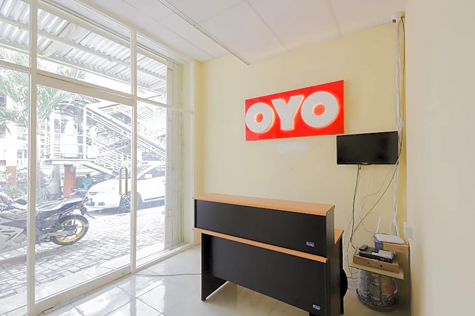 OYO 779 Mn One Residence Syariah Near ITC Cempaka Mas Near Kalbe Farma