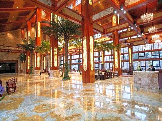 Donggu Lake Xiangshan New Century Hotel