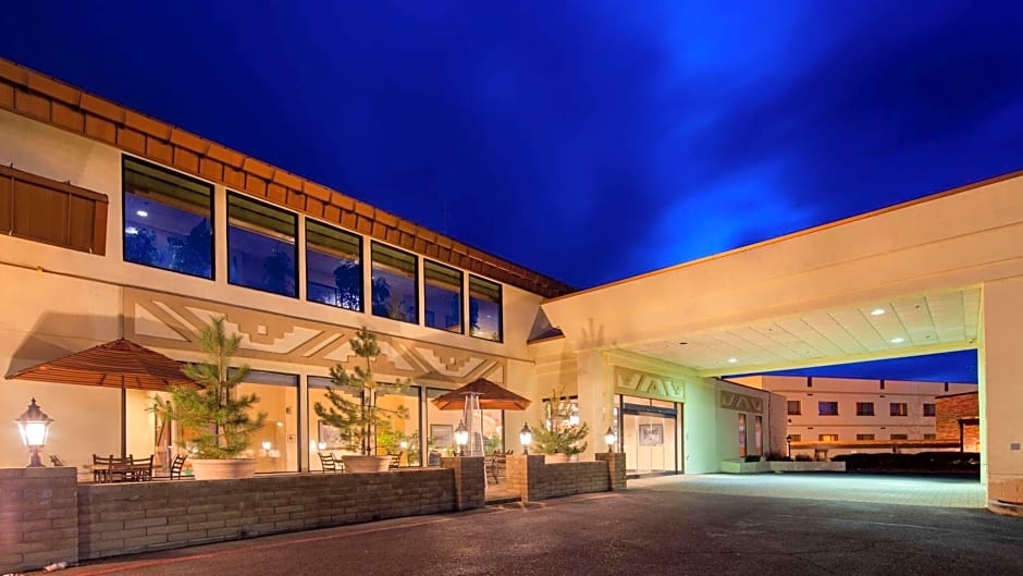 Best Western Premier Grand Canyon Squire Inn