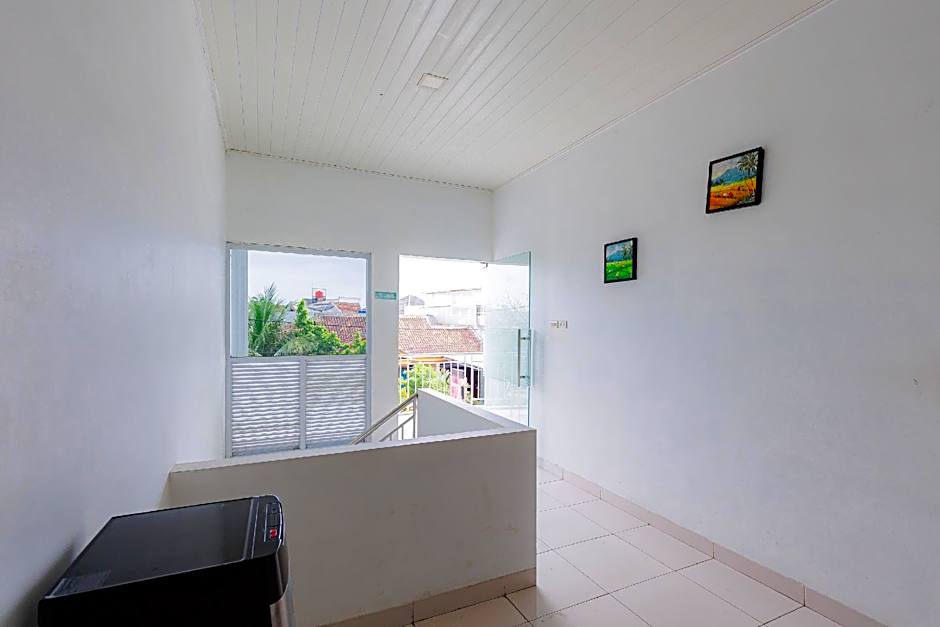 RedDoorz Syariah near Transmart Lampung