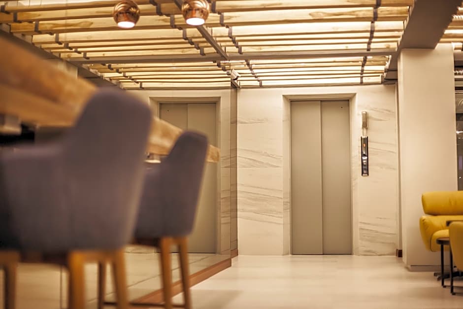 Metro Pratunam Boutique Hotel