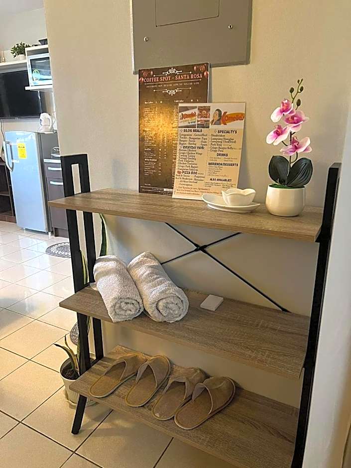 Cozy Boo Staycation near Enchanted kingdom by Dynel