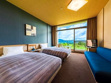 Twin Room with Mountain View - Non-Smoking