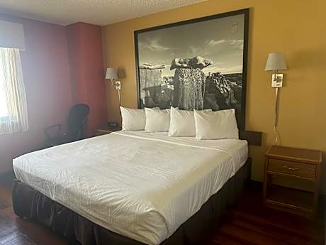 King Room - Non-Smoking