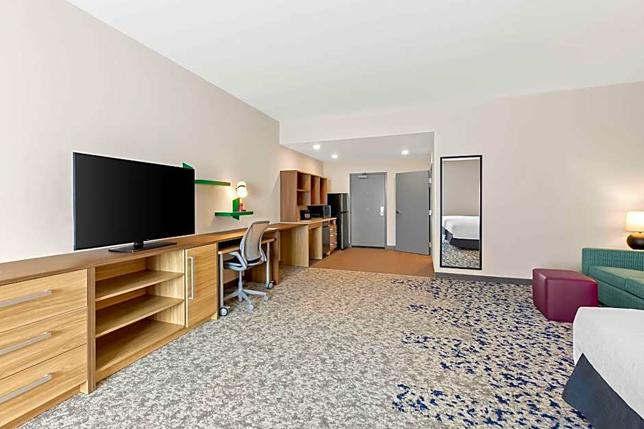 Home2 Suites by Hilton Hendersonville
