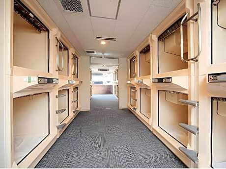 Sleeping Pod for Male Guest