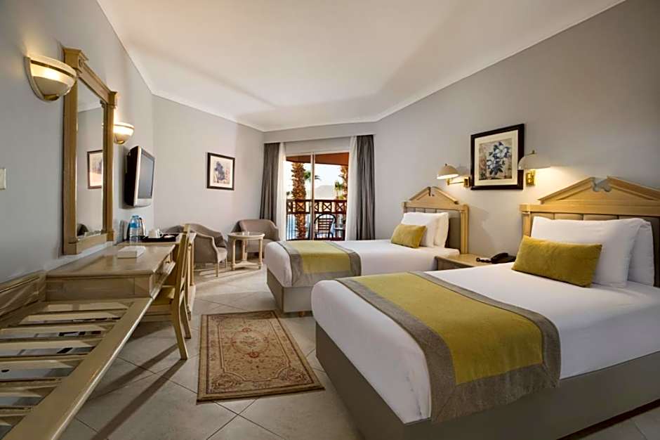 Pyramisa Luxor Hotel and Suites