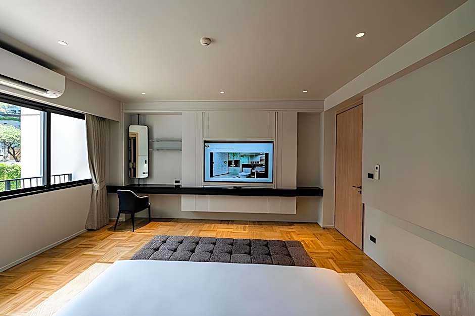 Floral Court Hotel & Residence Sukhumvit 13