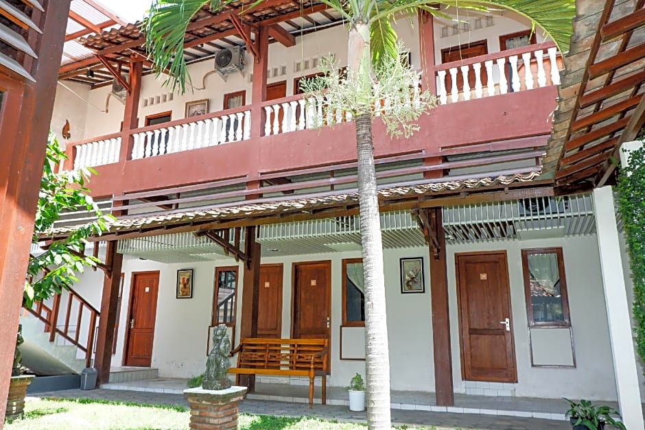 OYO 422 Achterhuis Residence